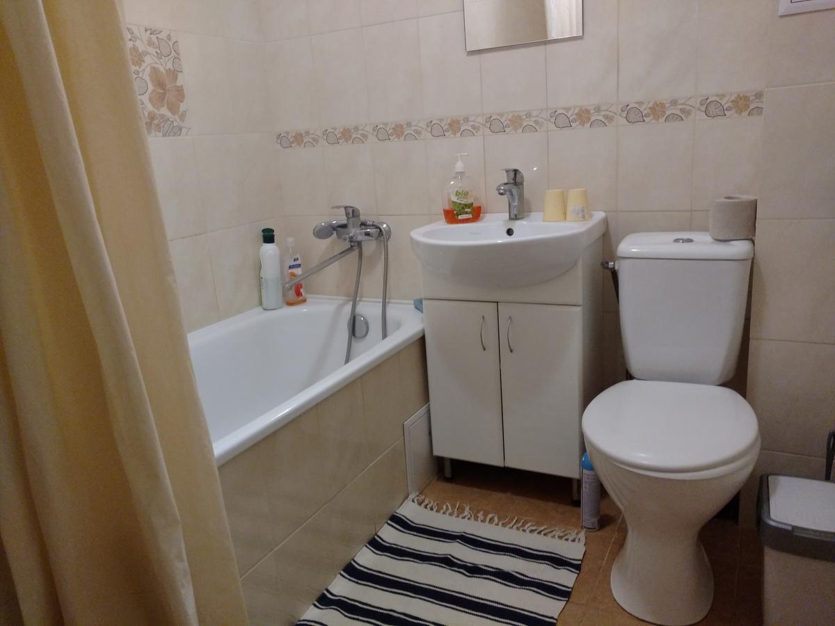 Apartment On Knyahyni Ol'Hy Street Ровно Экстерьер фото